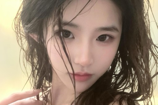 知名男明星承认婚内出轨后首次公开露面 知名男明星承认婚内出轨后首次公开露面