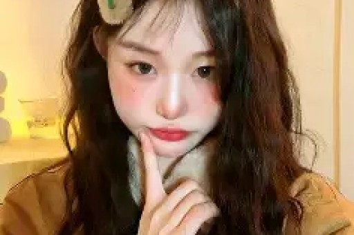 女大学生深夜得知母亲去世向同校70万粉丝博主求助后获助 女大学生深夜得知母亲去世向同校70万粉丝博主求助后获助